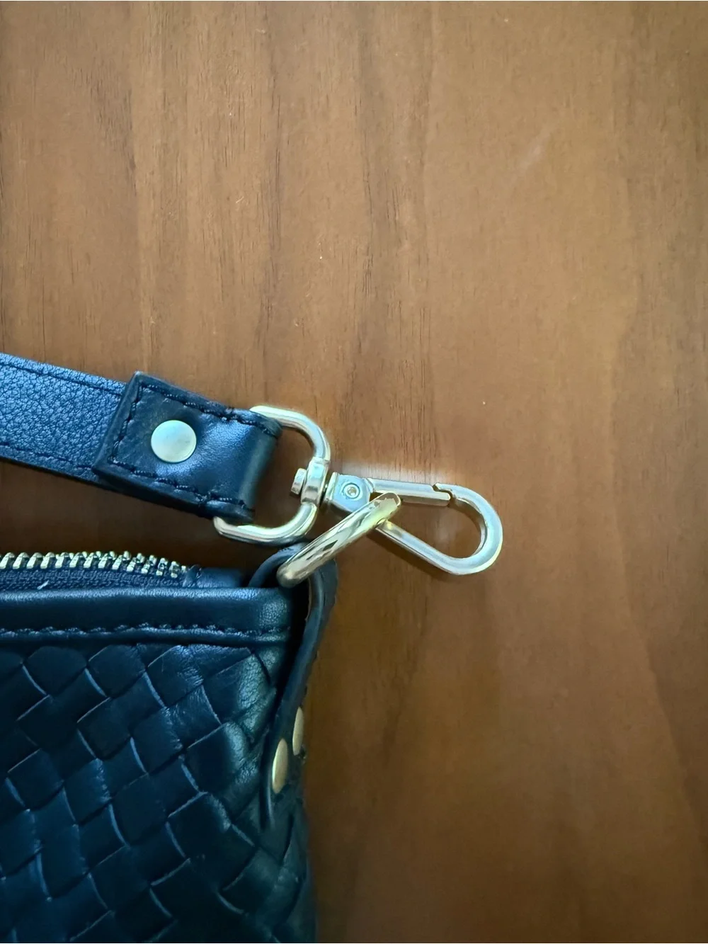 Sloane handwoven shoulder bag
